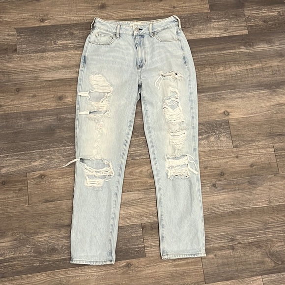 PacSun Distressed Ripped Mom Jeans - Picture 2 of 6